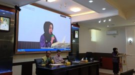 Kepala Diskominfo Provinsi Kalsel Dr H Muhamad Muslim diwakili Plt Sekretaris Sucilianita Akbar