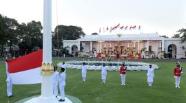 Masyarakat Berkesempatan Mengikuti Ucapara Bendera di Istana Negara Jakarta
