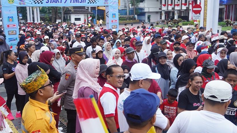 Jalan Santai Merdeka Funwalk Meriahkan Kemerdekaan RI