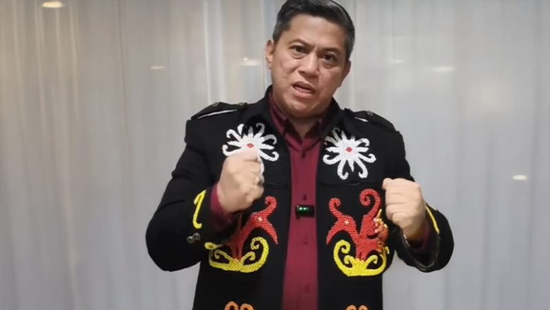 Anggota Dewan Perwakilan Daerah (DPD) RI asal Kaltim, Yulianus Henock Sumual (tangkapan layar @yulianus_sahabat_rakyat)
