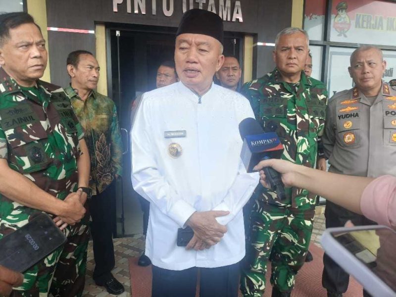 Gubernur Kalimantan Selatan Haji Muhidin