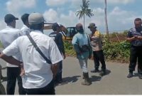 Aparat kepolisian di Pulau Laut Barat, Kabupaten Kotabaru diduga melakukan pemukulan kepada warga setempat.
