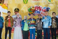 Pembentukan Pos Bantuan Hukum (Posbakum) di seluruh kelurahan