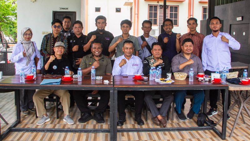 Foto Bersama Korem 101/Ant Bersama Serikat Media Siber Indonesia (SMSI) Provinsi Kalimantan Selatan (Sukmahid)