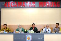 Waket I DPRD Mura Dina Maulidah saat memghadiri rapat persiapan STQ ke-XII di Kecamatan Murung (foto: istimewa)