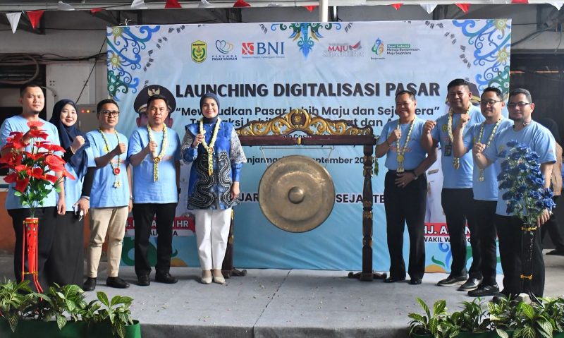 Perumda Pasar Kota Banjarmasin resmi meluncurkan program digitalisasi retribusi pasar