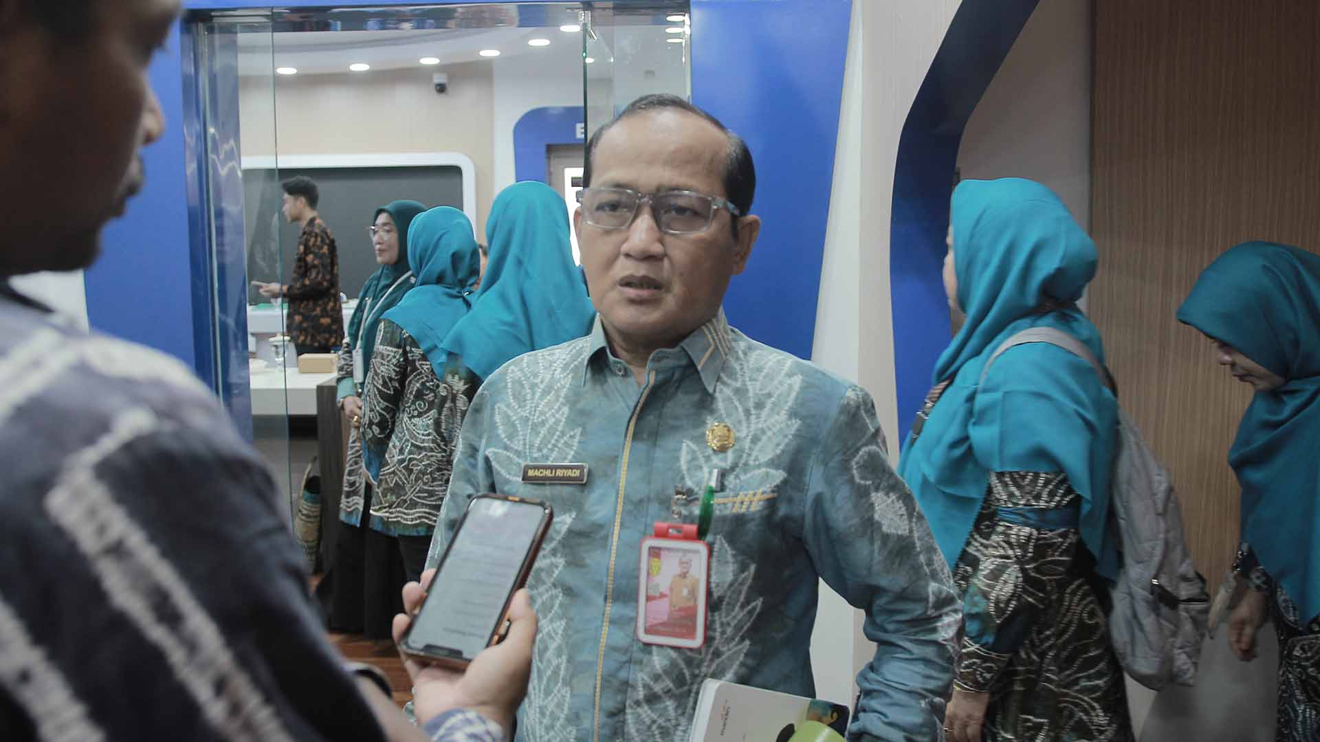 Asisten I Bidang Pemerintahan dan Kesra Setdako, Dr Machli Riyadi