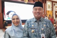 Gubernur Kalsel Haji Muhidin dan Istri Hj Fathul Jannah