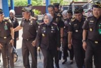 Kepala Kejaksaan Tinggi Kalimantan Selatan, Rina Virawati bersama jajarannya (Foto Istimewa)