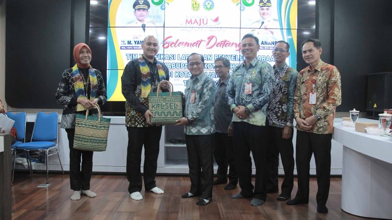 Kota Banjarmasin menerima kunjungan tim verifikasi Kota/Kabupaten dari Kementrian Kesehatan dan Perdagangan (FOTO/SUKMAHID)