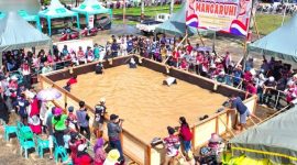 Kemeriahan lomba Mangaruhi di alun-alun Jorih Jerah Puruk Cahu (foto: Diskominfo)