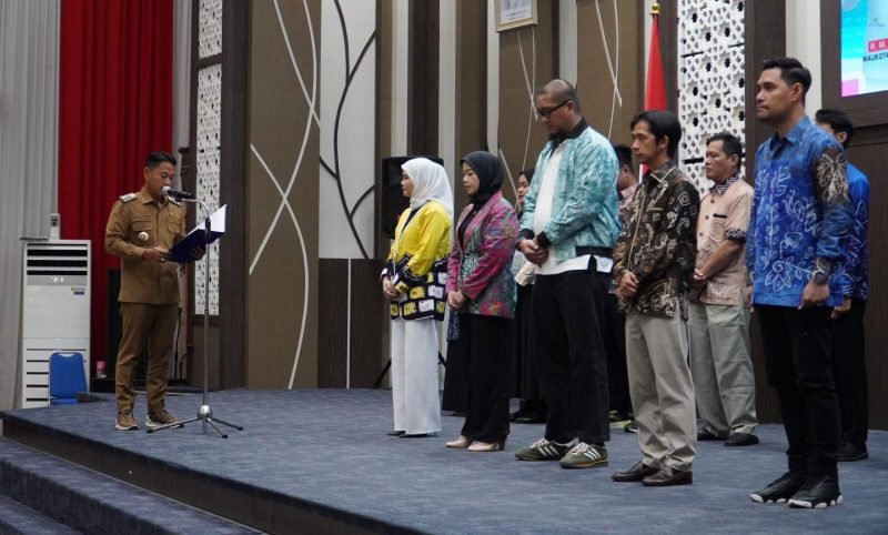Ketua beserta jajaran Pengurus Komite Ekonomi Kreatif (Ekraf) Kota Banjarmasin masa bakti 2025–2029 di kukuhkan langsung oleh Wali Kota Banjarmasin