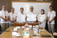 PT Air Minum Bandarmasih tanda tangani MoU atau Perjanjian Kerja Sama dengan Perumda PALD