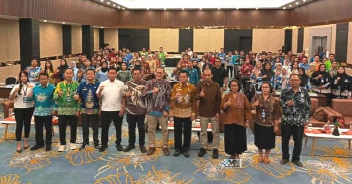 Kegiatan Sosialisasi dan Bimbingan Teknis Implementasi di Alltrue Hotel Palangka Raya (foto: Diskominfo)