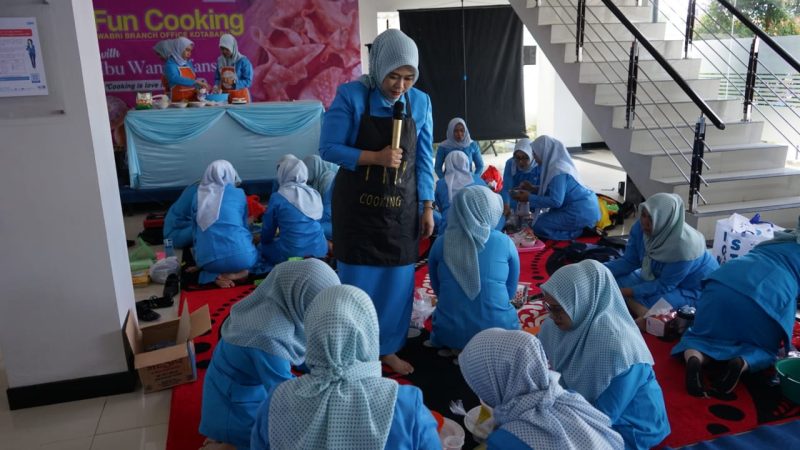 IWABRI) Cabang Kotabaru menggelar kegiatan Fun Cooking