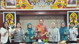 Kegiatan sosialisasi seleksi Bunda PAUD berprestasi tingkat Provinsi Kalimantan Tengah secara virtual melalui Zoom Meeting (foto: Diskominfo)