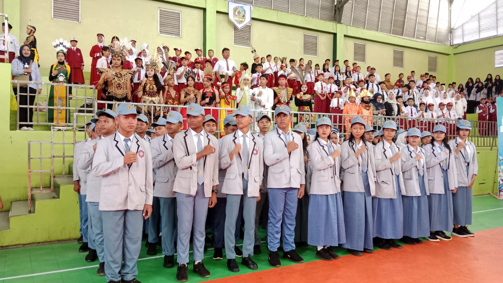 Acara Peringatan Sumpah Pemuda ke-97 tahun di GOR Tana Malai Tolung Lingu, Puruk Cahu (foto: Maya)