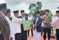 Ketua DPRD Rumiadi saat menghadiri peringatan Hari Santri Nasional 2025 (foto: istimewa)