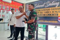 Pemerintah Kabupaten Kotabaru menyambut kunjungan kerja Panglima Komando Daerah Militer (Pangdam) XXII/Tambun Bungai, Mayjen TNI Zainul Arifin, S.AP., M.Sc., bersama rombongan di Makodim 1004/Kotabaru