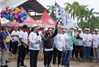 Senam sehat dalam rangka memperingati Hari Kesehatan Nasional ke-61 (foto: Diskominfo)