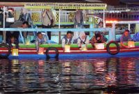 Pelepasan Lampion sungai penanda diresmikannya Cangkurah Kreatif Festival 2025 yang dilakukan Wali Kota Banjarmasin, HM Yamin dan jajaran serta unsur Forkopimda