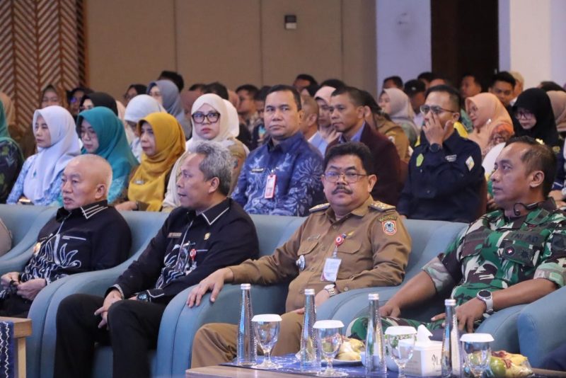 Gubernur Kalsel Haji Muhidin didampingi Pejabat Pemprov Kalsel