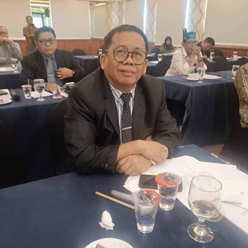 
DR A Murjani, M Kes SH saat mengikuti Musda KAI Kalsel (Foto Mercy)