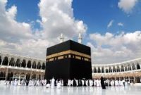 Menunaikan Haji Rukun Islam Kelima bagi Yang Mampu
