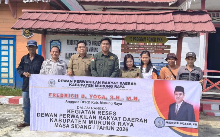 Anggota DPRD Murung Raya, Fredrich Dominggus Yoga, S.H., M.H saat melakukan reses di Desa Penyang (foto: istimewa)