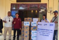 Melalui BRI Branch Office Amuntai Bantuan Pasca Banjir Balangan Disalurkan