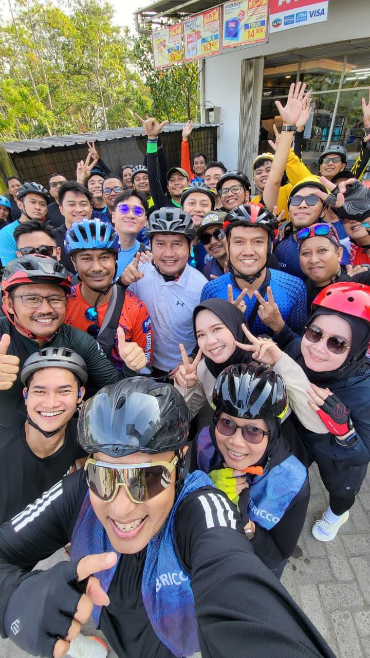 BRI Region 14 Banjarmasin Pererat Solidaritas dan Jaga Kebugaran Pekerja “Fun Bike Road To Martapura”