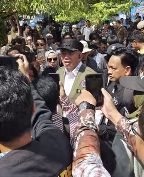 Gubernur Kalsel Rencanakan ‘Rumah Panggung’ untuk Solusi Banjir (foto:adpim)