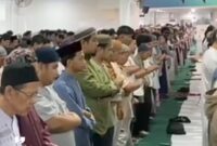 Jemaah warga Muhammadiyah melaksanakan salat tarawih malam pertama Ramadan 1447 Hijriah (Foto Screenshot Instagram)