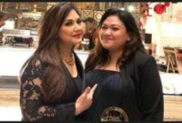 Artis senior Nia Daniaty bersama putrinya Olivia Nathania (Foto Istimewa)