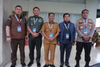Ketua DPRD Murung Raya Rumiadi (baju hitam) bersama Bupati Mura Heriyus dan unsur Forkopimda (foto: istimewa)