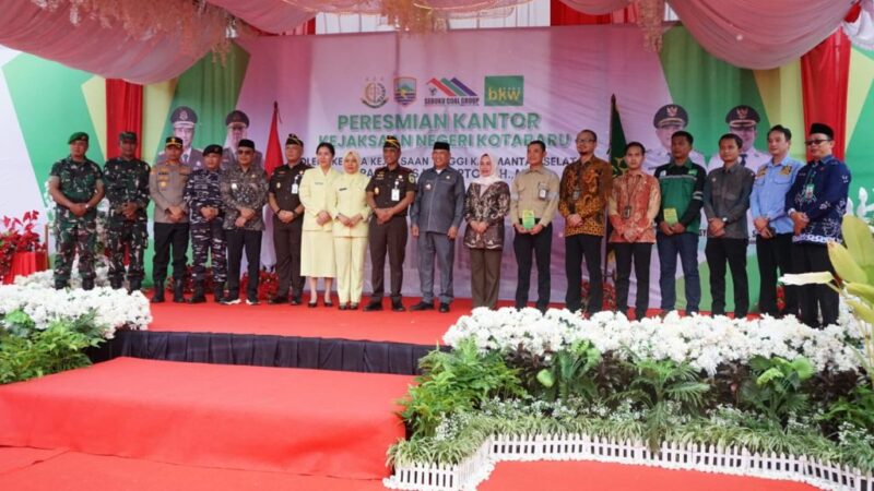 Bupati Kotabaru Muhammad Rusli Hadiri Peresmian Kantor Baru Kejaksaan Negeri (foto:diskominfo)