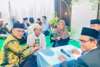 Pemerintah Kabupaten Kotabaru menggelar kegiatan nikah massal bagi 28 pasangan di Gedung Serbaguna Desa Sampanahan, Kecamatan Sampanahan (foto:diskominfo)