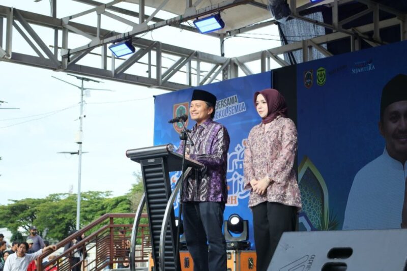 Wagub Kalsel Hasnuryadi Sulaiman Resmikan Pasar Wadai Ramadan 1447 H (foto:adpim)