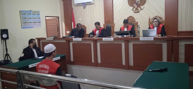 Andi Yulianto alias Encek nampak kembali menghadiri sidang dengan agenda pembacaan vonis oleh majelis hakim (Foto Istimewa)
