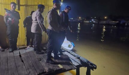 Disaksikan Ibu, Remaja 19 Tahun Tenggelam di Sungai Martapura Usai Alami Kejang