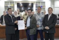 Tiga anggota Komisi III DPR RI  dapil Kalsel yang menerima aspirasi tersebut Rikwanto, Mahfud Arifin, dan Endang Agustina (Foto Istimewa)