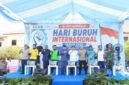 HARI BURUH  - Gubernur Kalsel H Muhidin, Kapolda Kalsel Irjen Pol Rosyanto Yudha Hermawan, Pasi Ops Korem 101/Antasari dan Ketua DPD KSPSI Kalsel H Sadin Sasau serta perwakilan buruh dan ojek online  Rabu (29/4/2026) pagi. (foto: Istimewa)