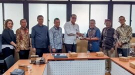 Kunjungan Panja LKPJ DPRD Kabupaten Murung Raya ke DPRD Kota Surabaya (foto: Istimewa)