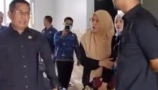 Ketua Tim PANJA DPRD Mura Rejekinoor saat kunker di RSUD Purca (foto: istimewa)