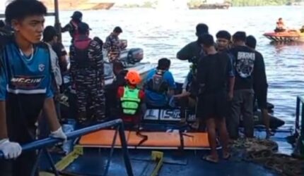 Setelah 10 Jam Pencarian, ABK KM Cemara Nusantara 6 Ditemukan di Sungai Barito