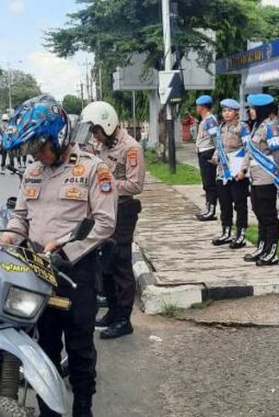Di Luar Mako, Propam Awasi Langsung Tertib Berkendara Anggota Polri