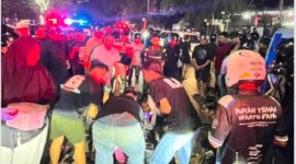 KORBAN Laka di Jalan A Yani Km 5  saat akan  dievakuasi  hingga meninggal dunia sebelum tiba di RSUD Ulin, Minggu (24/5/2026) dini hari. (foto:istimewa)