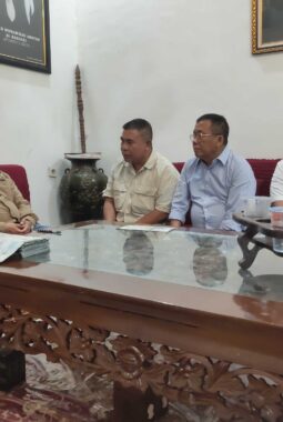 FKPWK Sambangi Kediaman Guru Adam, Perkuat Silaturahmi dan Ukhuwah Banua