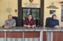 Kasatreskrim Polres Hul Sungai Selat , Iptu May Pelly Manurung didampingi Kasi Humas Polres HSS, AKP Purwadi dan KBO Reskrim Polres, Ipda Muslinawati SH, Rabu (13/5/2026) (Foto Mercy)