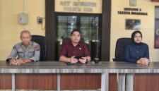 Kasatreskrim Polres Hul Sungai Selat , Iptu May Pelly Manurung didampingi Kasi Humas Polres HSS, AKP Purwadi dan KBO Reskrim Polres, Ipda Muslinawati SH, Rabu (13/5/2026) (Foto Mercy)